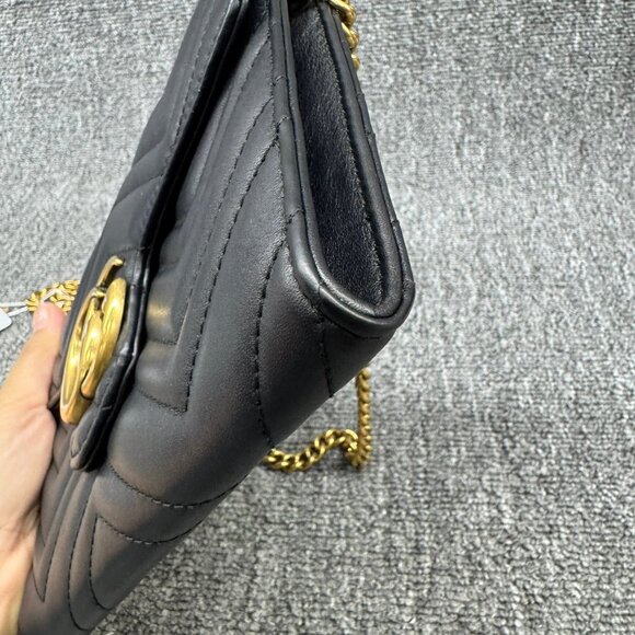 Gucci Marmont Leather Shoulder Bag 650-081425 - Picture 6 of 14